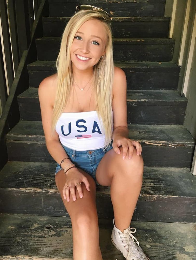 Very Sexy College Girl