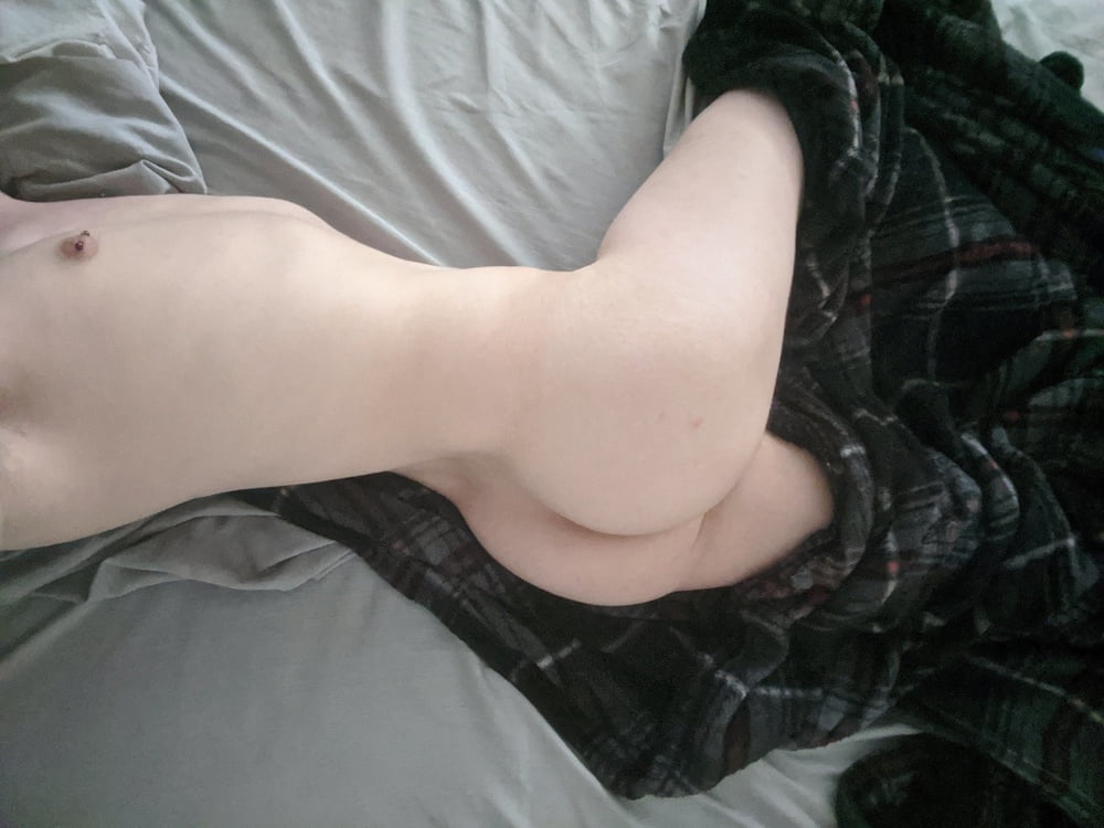 Naked Femboy Slut In Bed Pics Xhamster