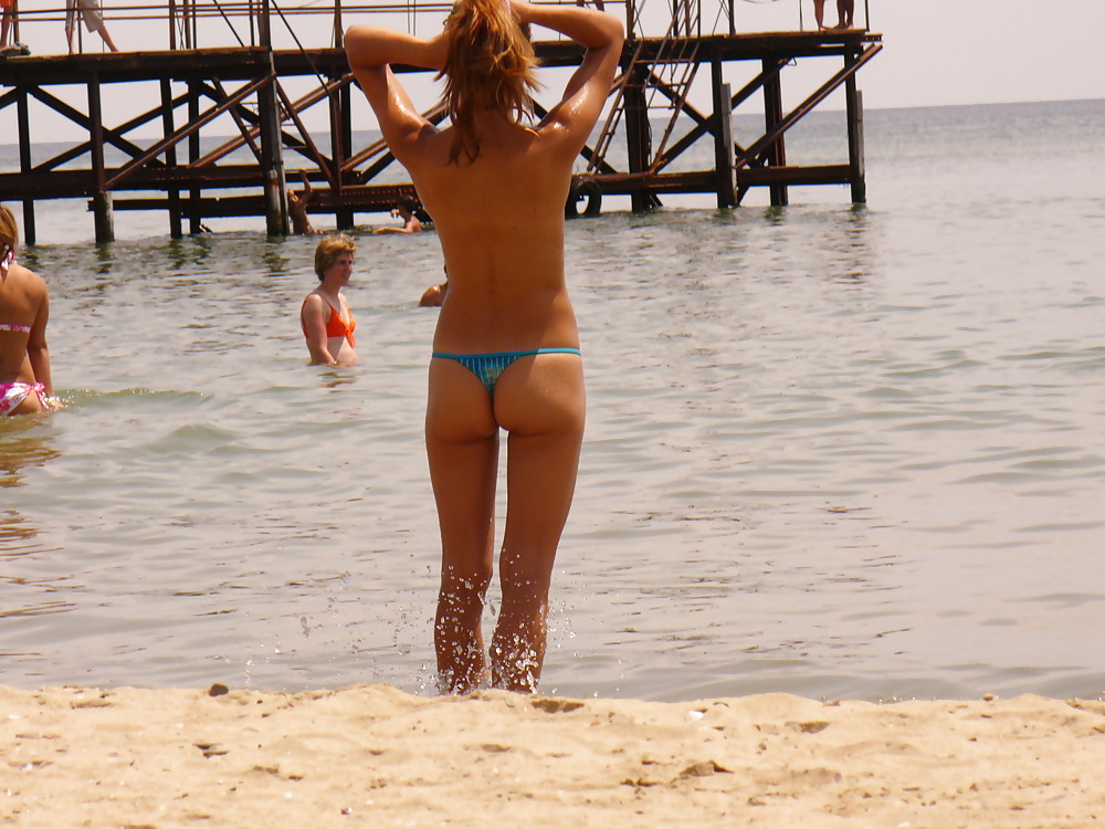 Romanian girls topless