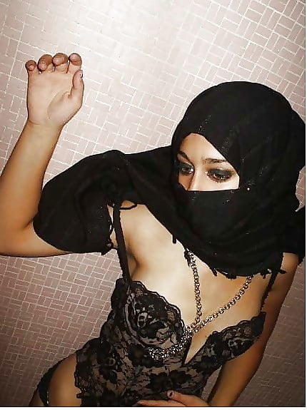 Hot Muslima- 177 Photos 