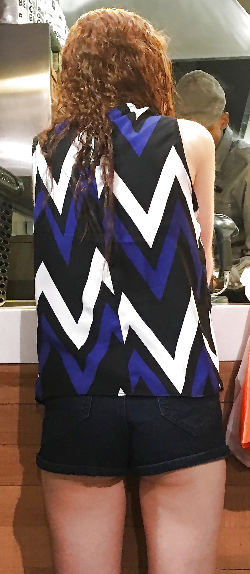 Free Tiny tight redhead slut mall teen in tiny shorts photos