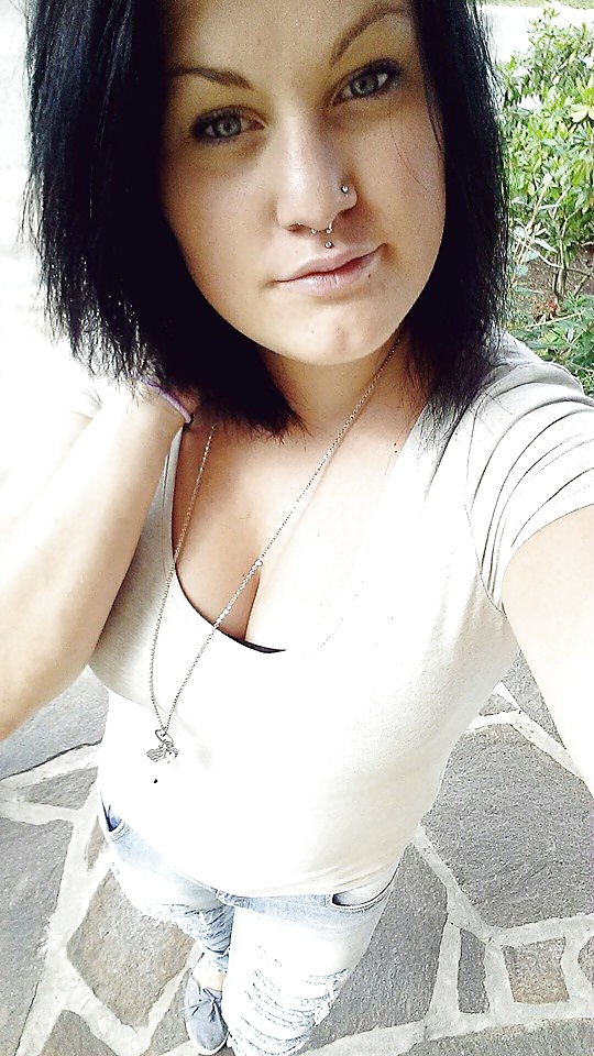 Free Nice (non nude) girls 181 photos