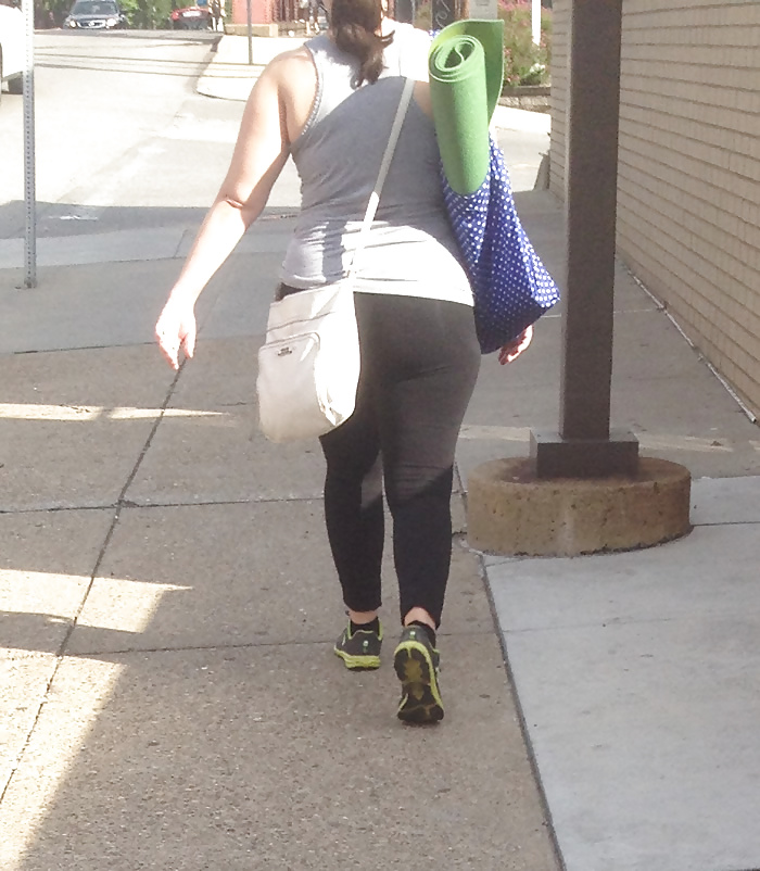 Free Public booty photos