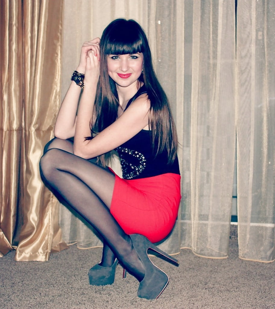 Free Amazing teen legs 5 photos