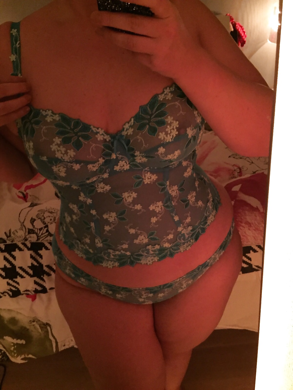 Free Dutch Simone bbw slut photos