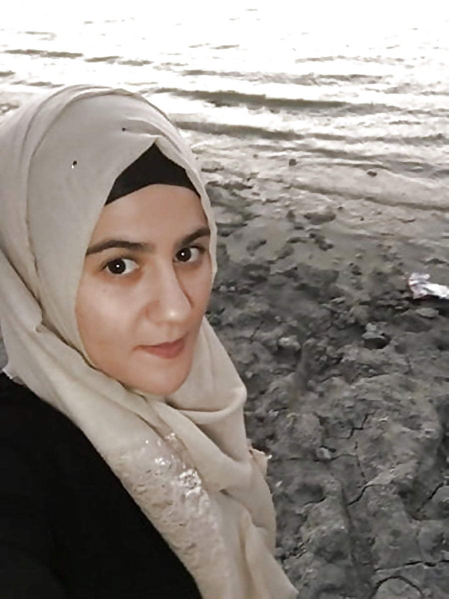 Free Turbanli Yasemin photos