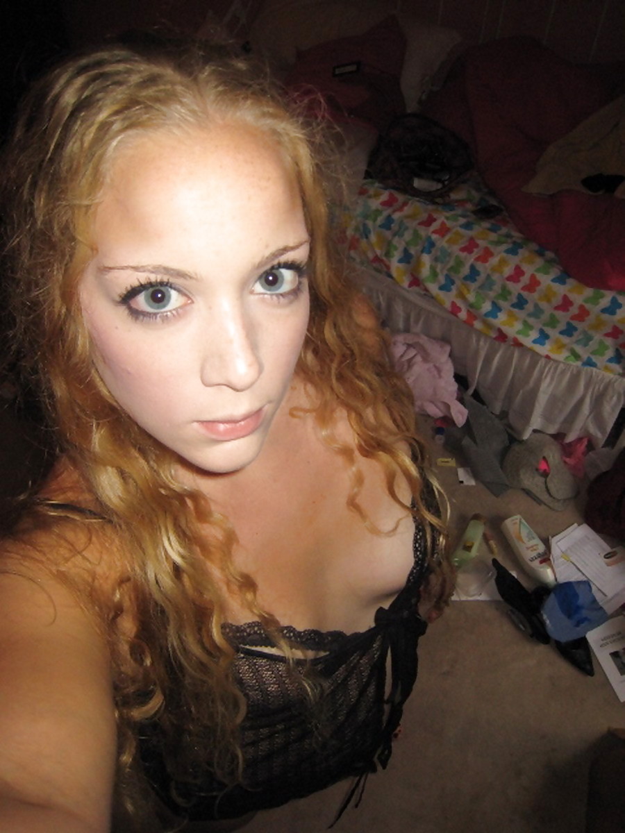 Free Blonde teen flashing her small tits photos