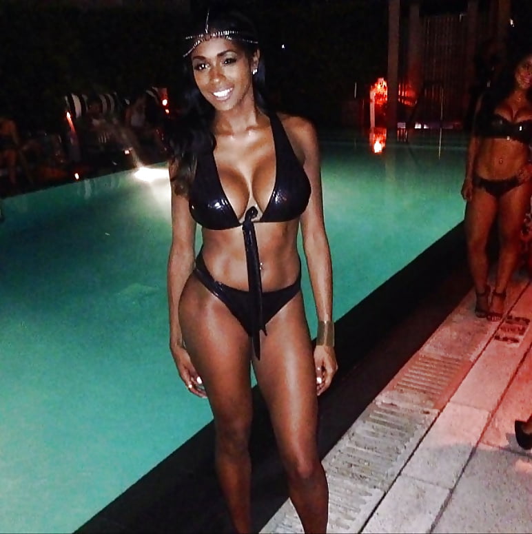 Free Black Beauty Ebony Bikini Vol 5 photos