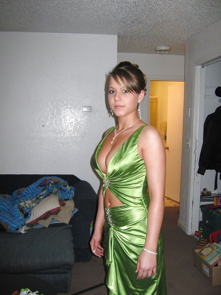 Free Prom Hotties I Hope Went Black! photos