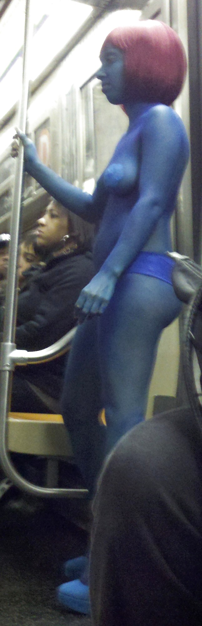 Free New York Subway Girls 113 Halloween Avatar Girl or Mystique photos