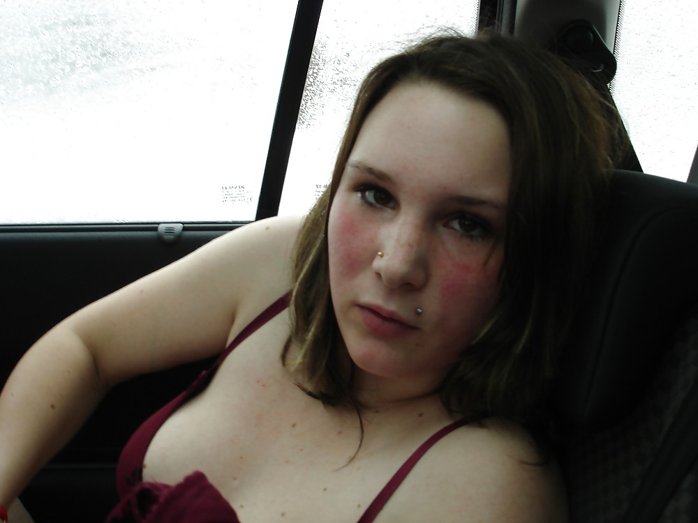 Free Chubby Teen Fucked in Car photos