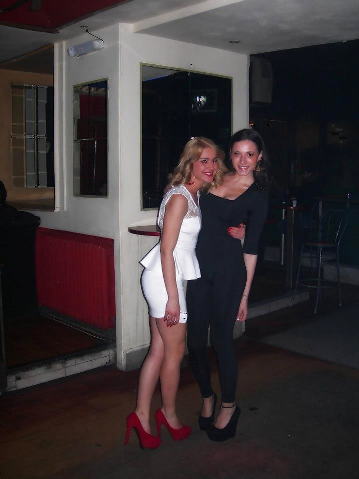 Free High heels babes photos