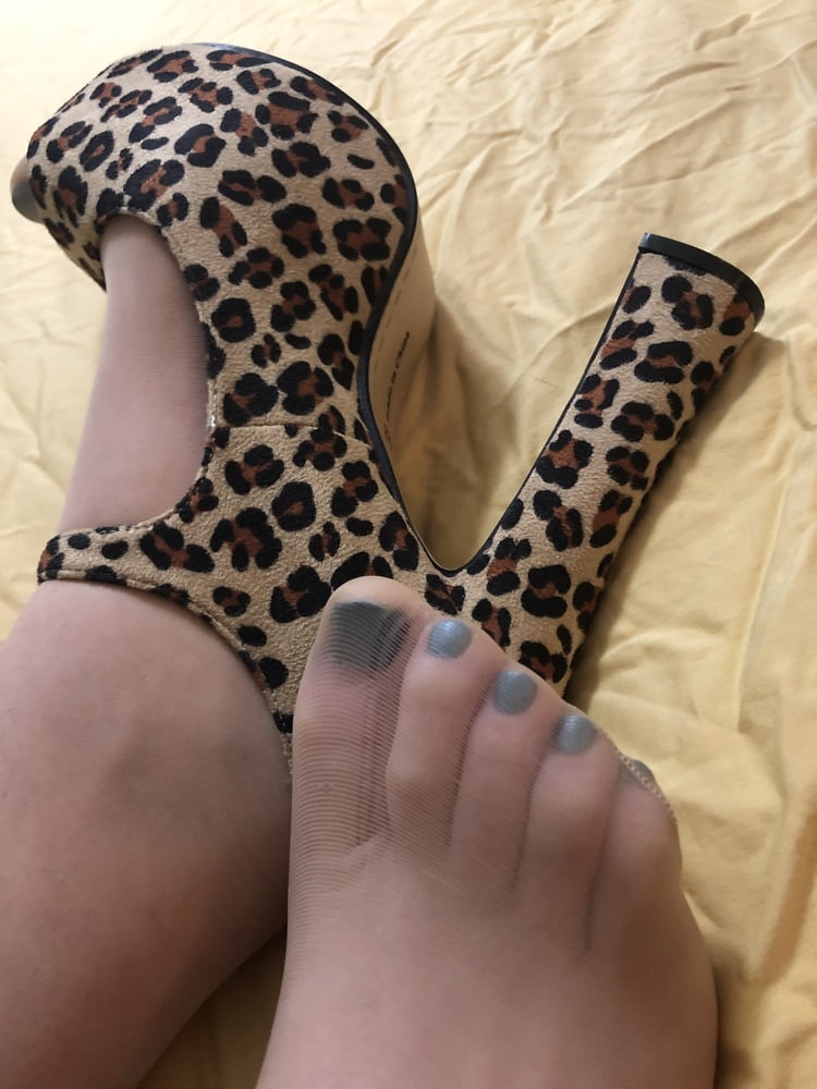 See and Save As quick dress up in tan stockings leopard heels and skirt porn  pict - 4crot.com