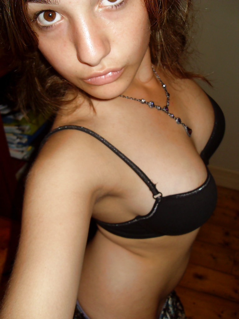Free Little Slut photos