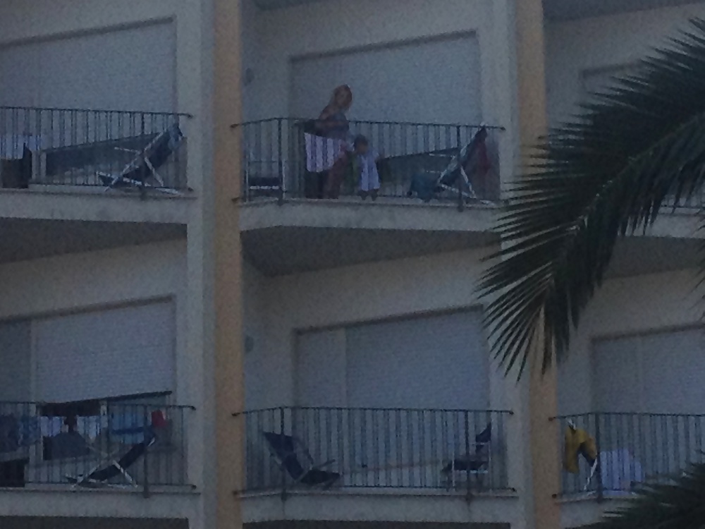 Free hotel balcony voyeur photos