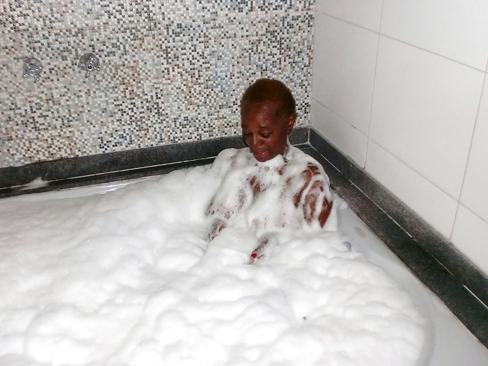 Free Brazilian granny 035 photos