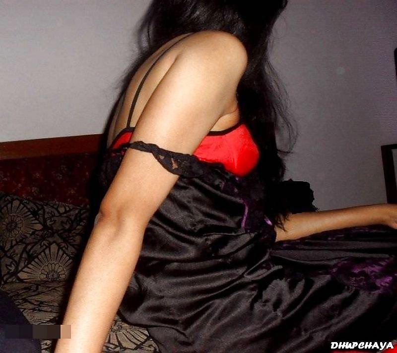 Free Guwahati lady in black night dress photos