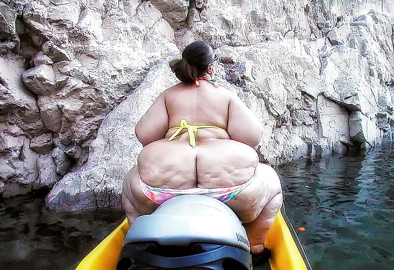 Free BBW chubby supersize big tits huge ass women 2 photos