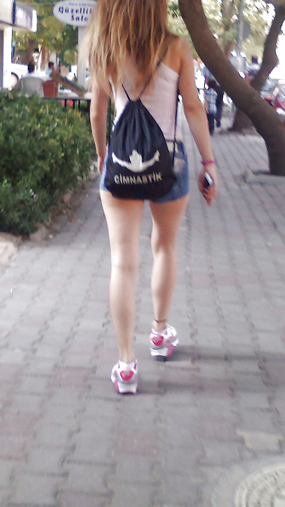 Free turkish candid legs bacak kalca photos