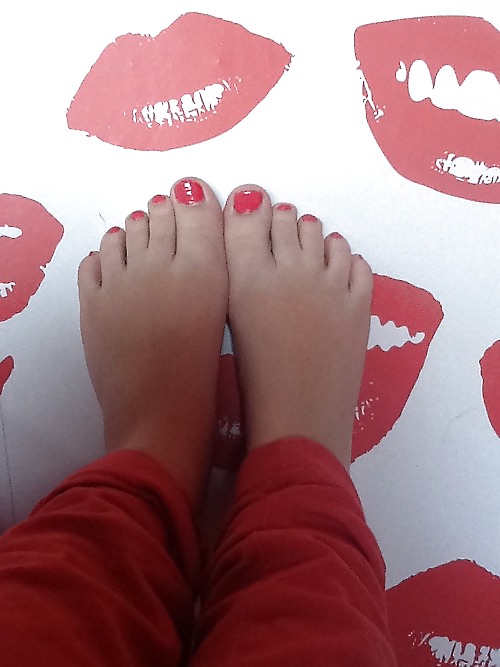 Free Toes! photos