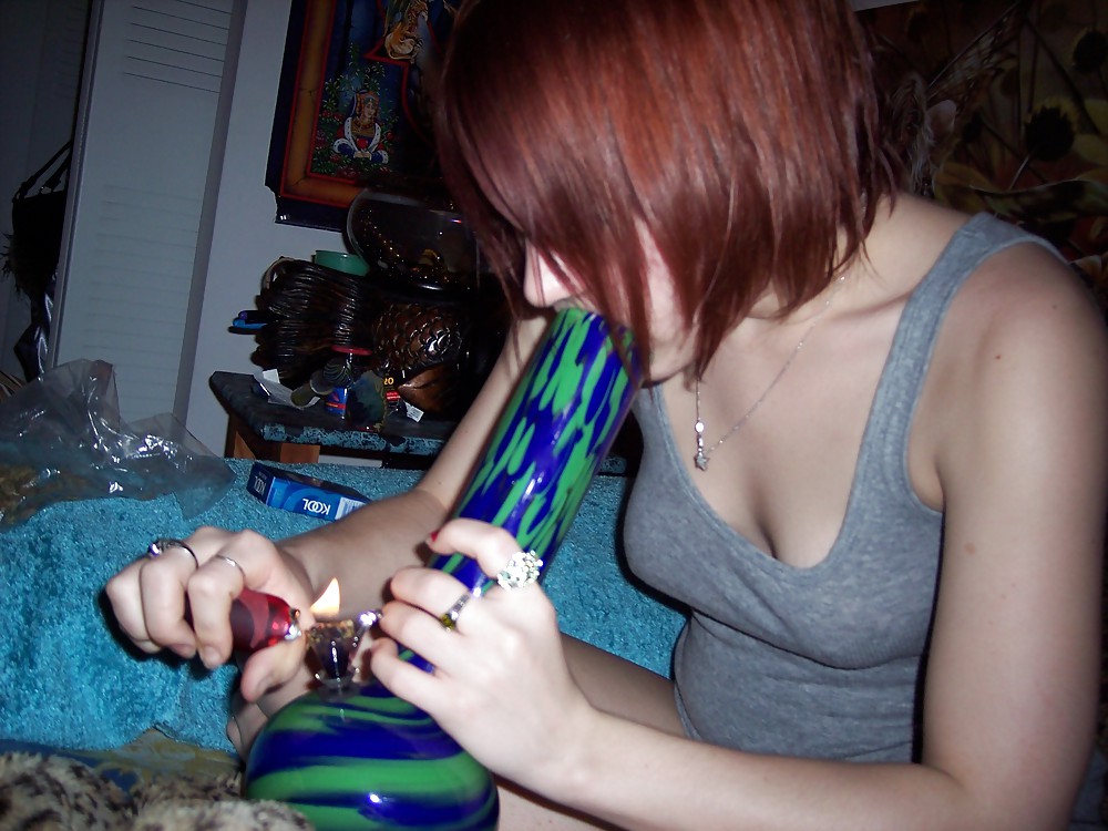 Free VERDAMMT GEILE EMO SCHLAMPE I photos