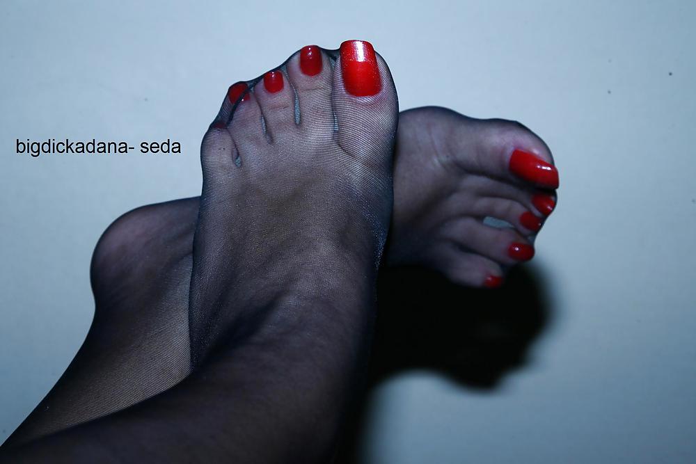Free Foot Fetish - Turkish Seda in Black Nylons - Turk Amator photos