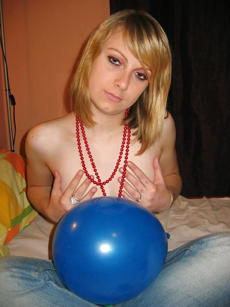 Free Balloon girls photos