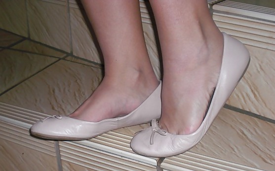 Free Ballerinas and Fuesse 2 (flat shoes and feet) photos