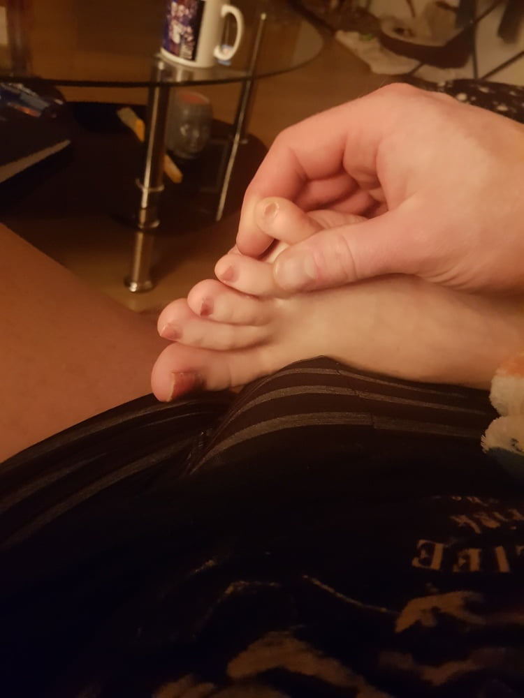 Free gf feet photos