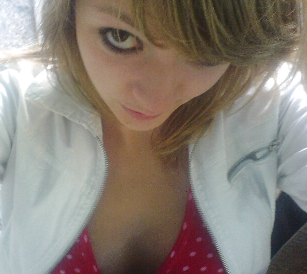 Free 34-Teen bra breast photos