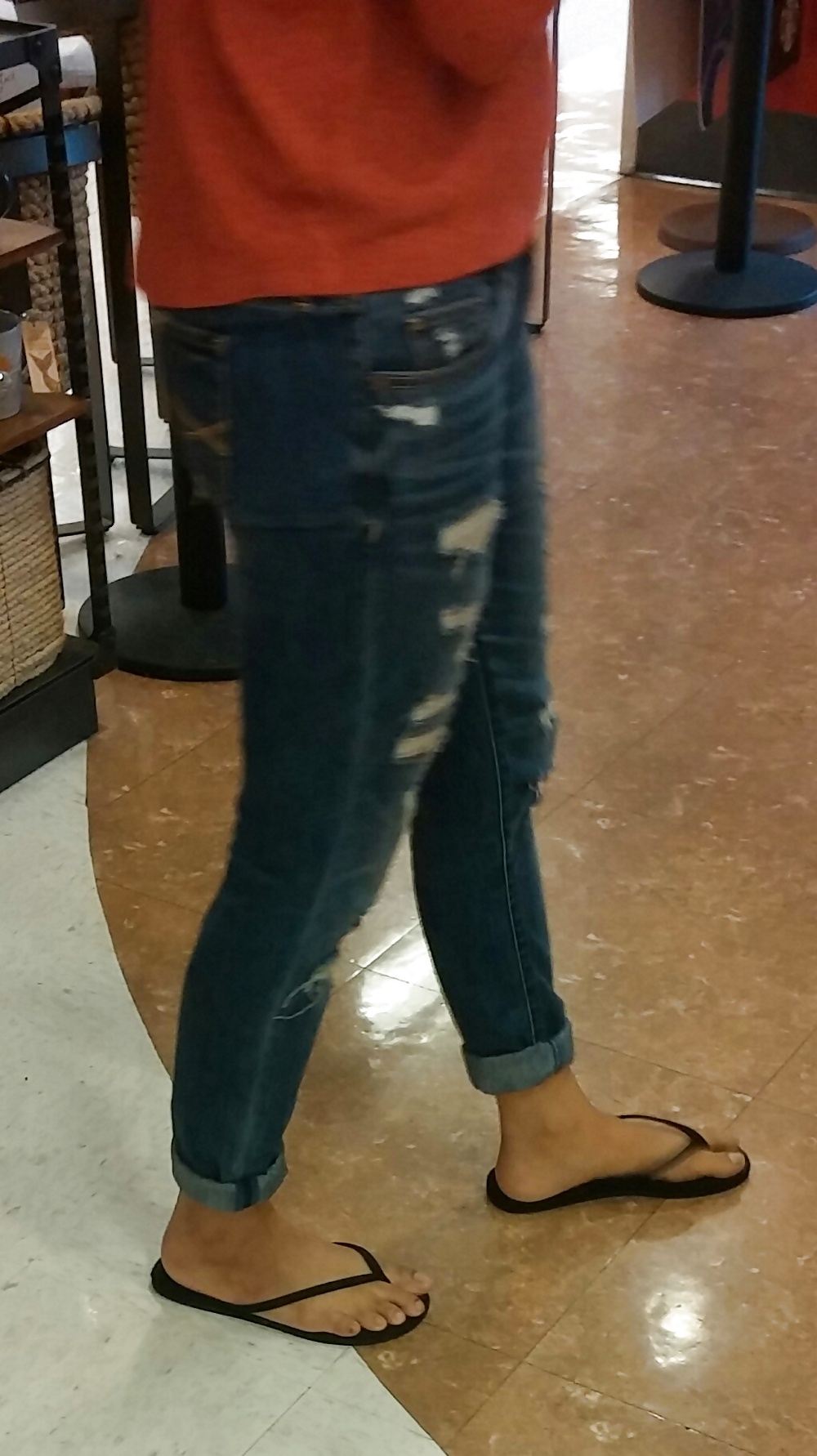Free Skinny Asian teen feet and ass in jeans with face. photos