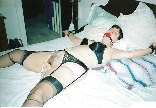 X.bdsm tied on bed. And used 01 - 75 Photos 