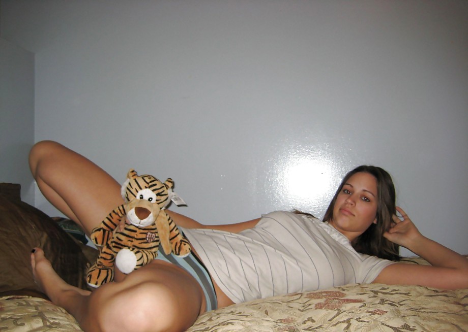 Free Skinny Hot Girl photos