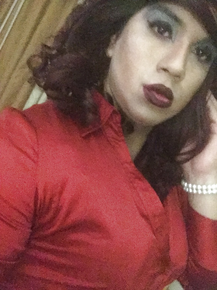 Free Lexianna returns as a total bimbo slut photos