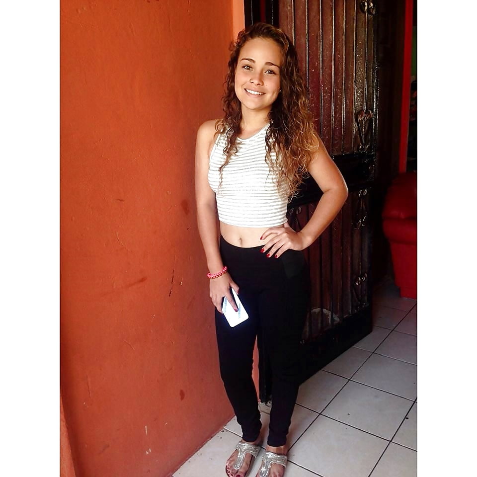 Free Amateur latina model photos