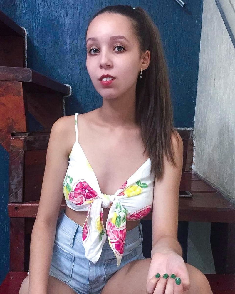Patricia princesinha cum target young 18+ - 11 Photos 