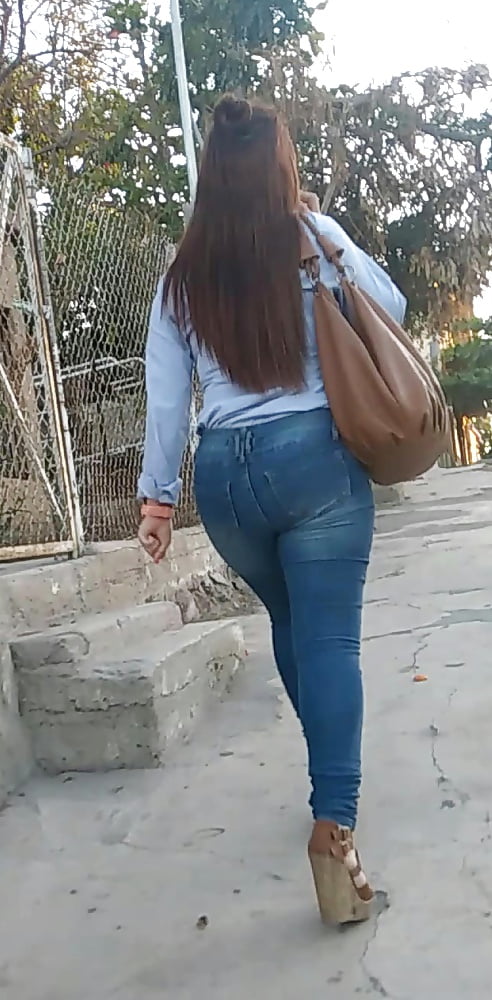 Free Voyeur Mexicanas 25 photos