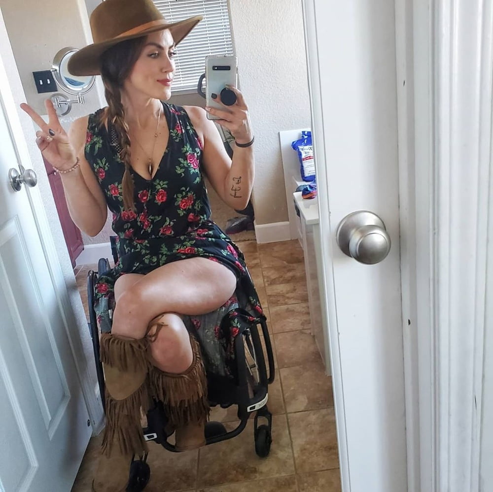Horny MILFTiphany in wheelchair ready to Fuck her hard - 19 Photos 