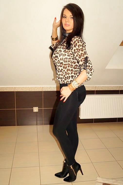 Free Girls in Leather and Boots part 7 photos