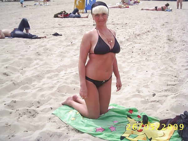 Free Russian beach sluts photos