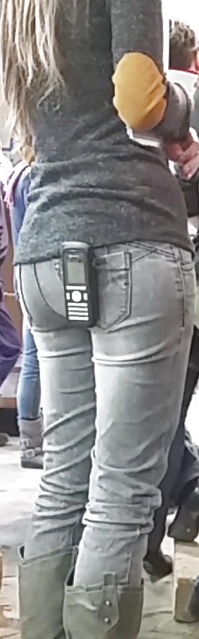 Free des petits culs par ci par la 99 photos