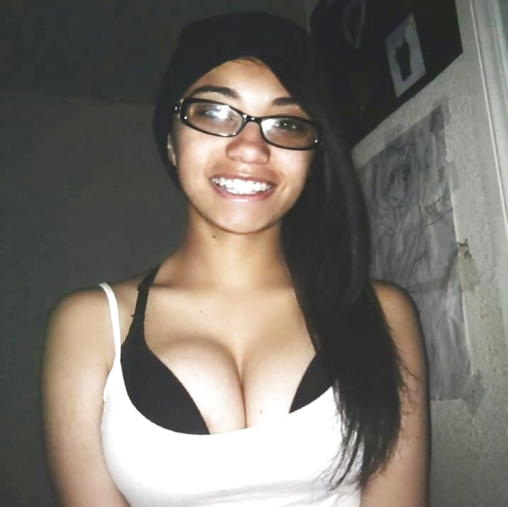 Free NN Latina Teen photos