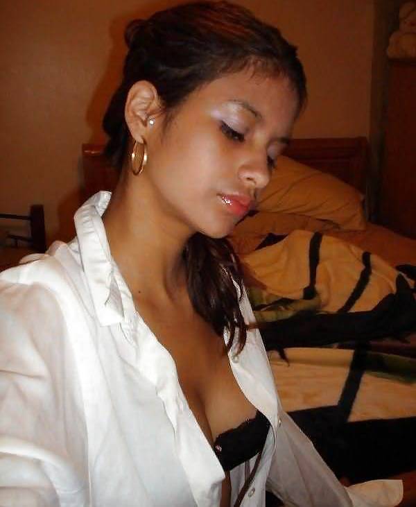 Free Indian teen with huge boobs photos