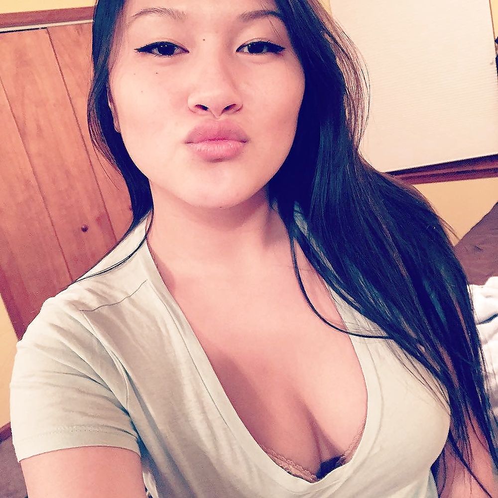 Free Fucking Hot Chubby Hmong Selfies photos