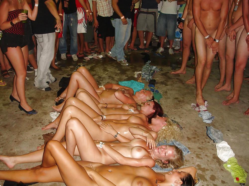 beach voyeur group sex