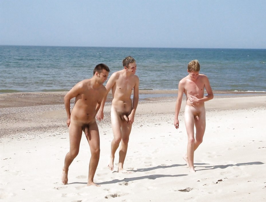 Naked Men At Nude Beach Play Nude Beach Hung Guys Min Xxx Video
