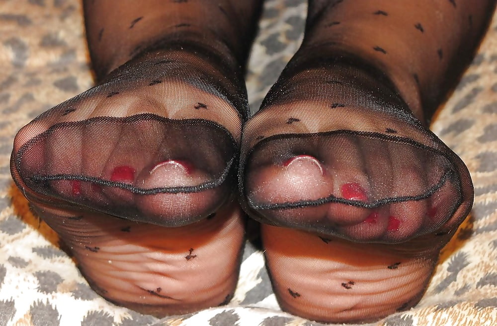 Free HOSE FEET 0 -- mfl photos