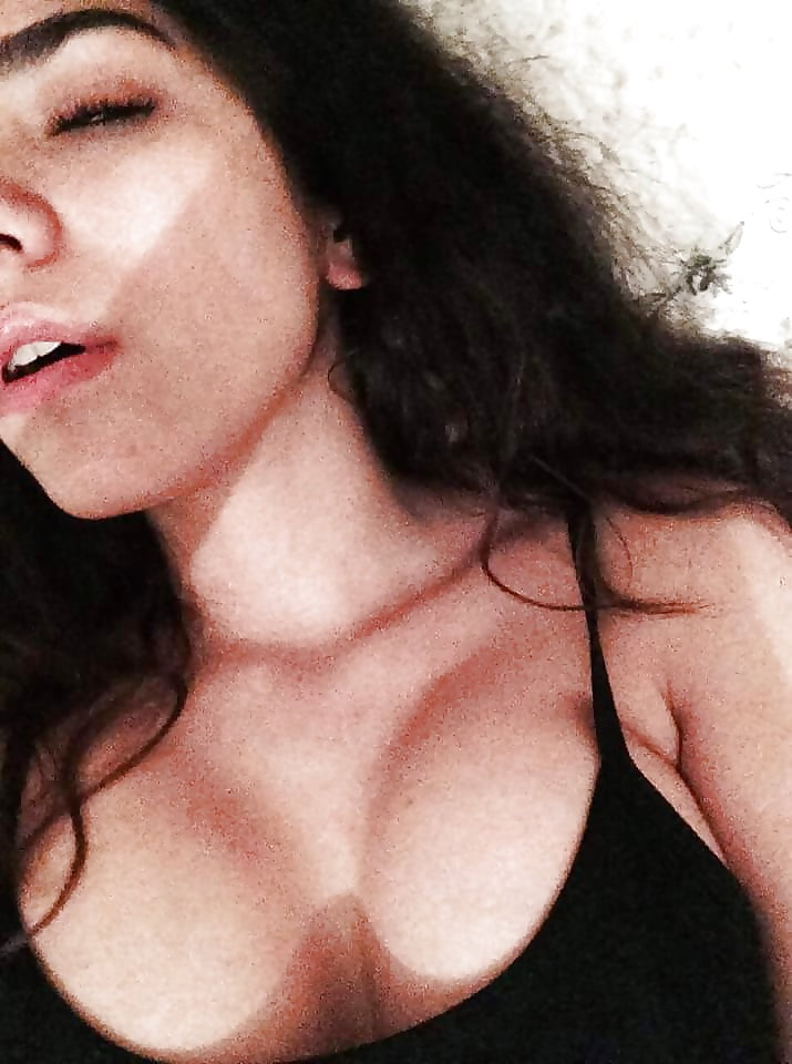 Free Turkish Girls 2 photos