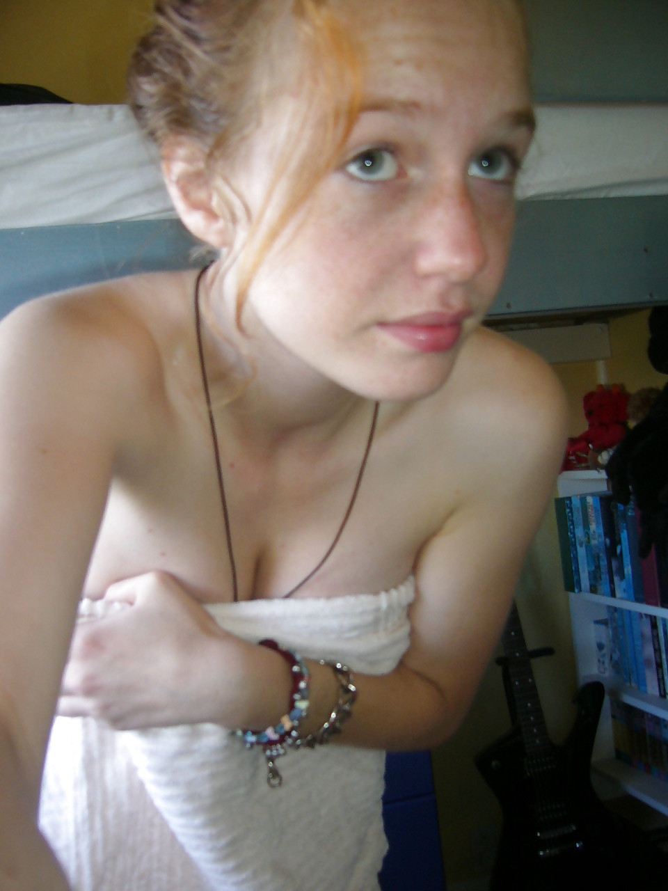 Free Cute Readhead Teen Selfpics photos