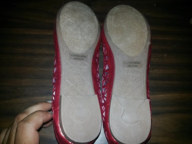 Free Bella Marie Glitter-N-Mesh Ballet Flats photos